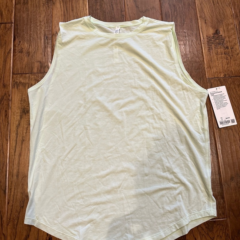 BNWT- Lululemon Brunswick Muscle Tank
Citrus Ice